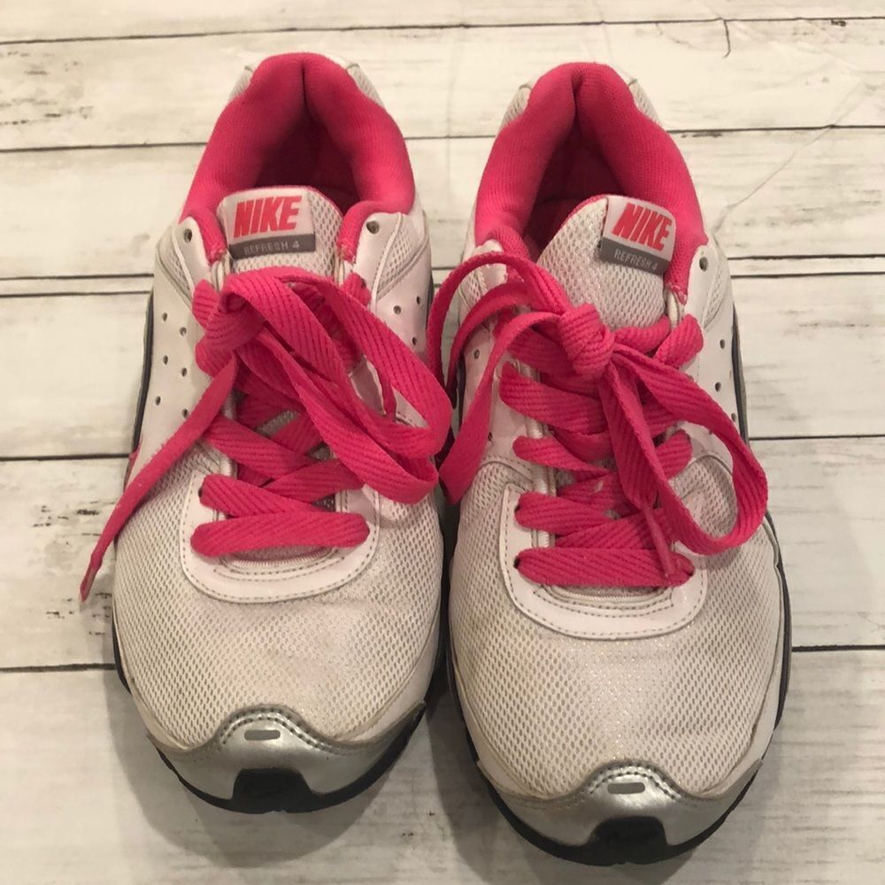 Nike Air Max Refresh 4 Women’s White and Pink